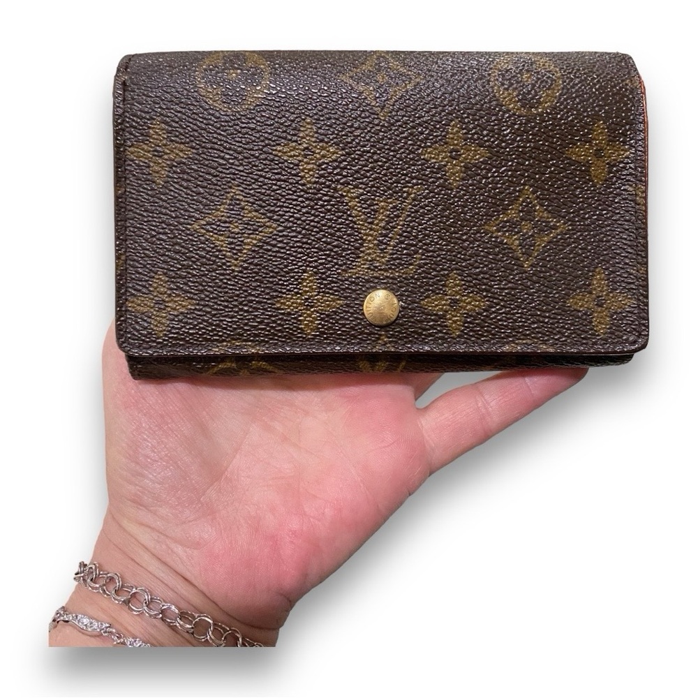Louis Vuitton Porte Monnaire Billet Tresor Bifold Wallet M10955